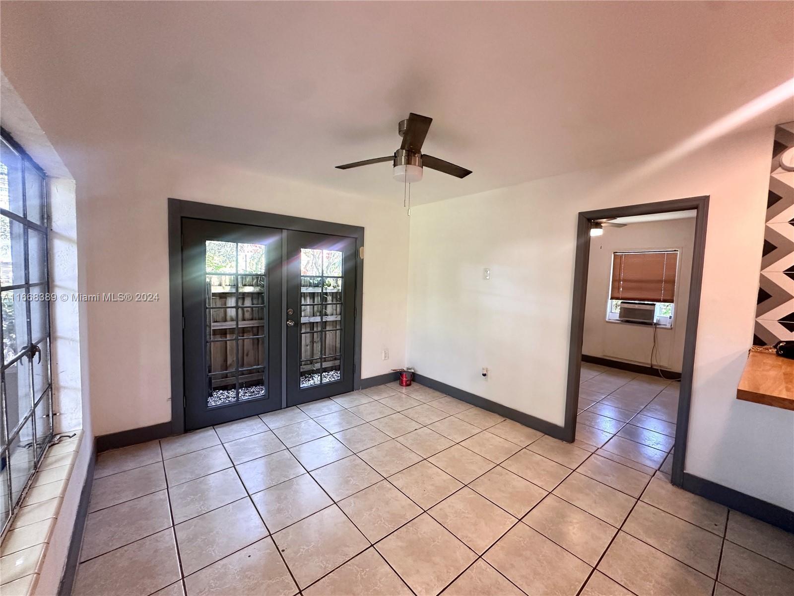 HIBISCUS GARDENS - Residential Lease