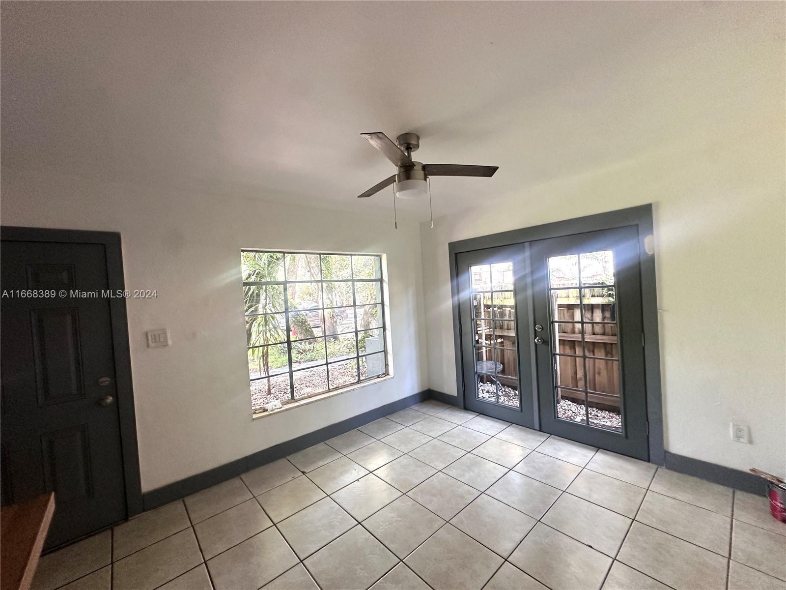 HIBISCUS GARDENS - Residential Lease
