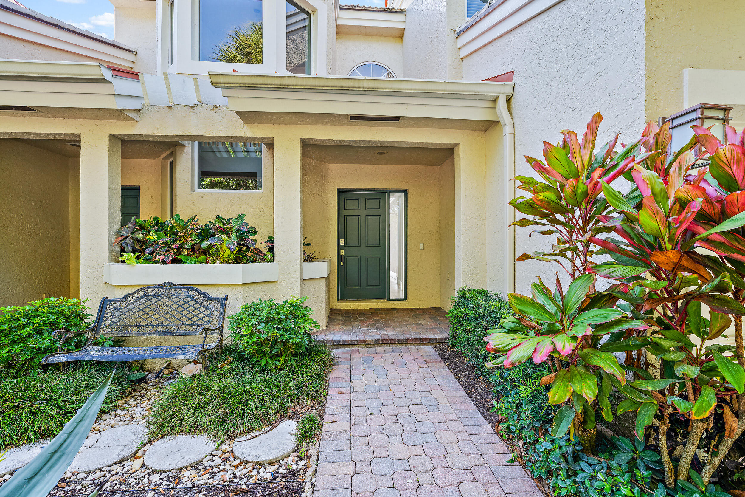 Admirals Cove - Residential