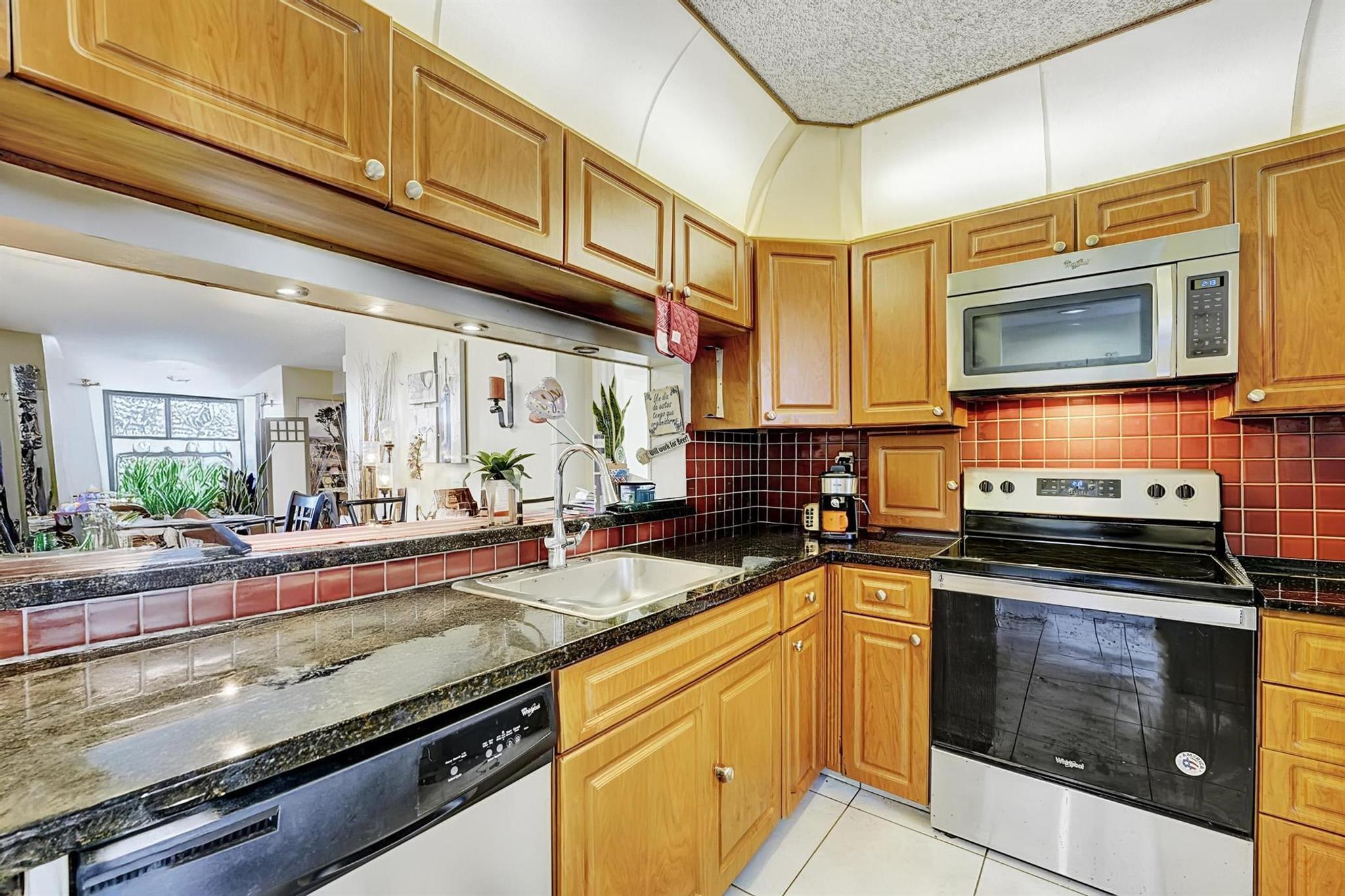 APPLEWOOD VILLAGE II-D CO - Residential