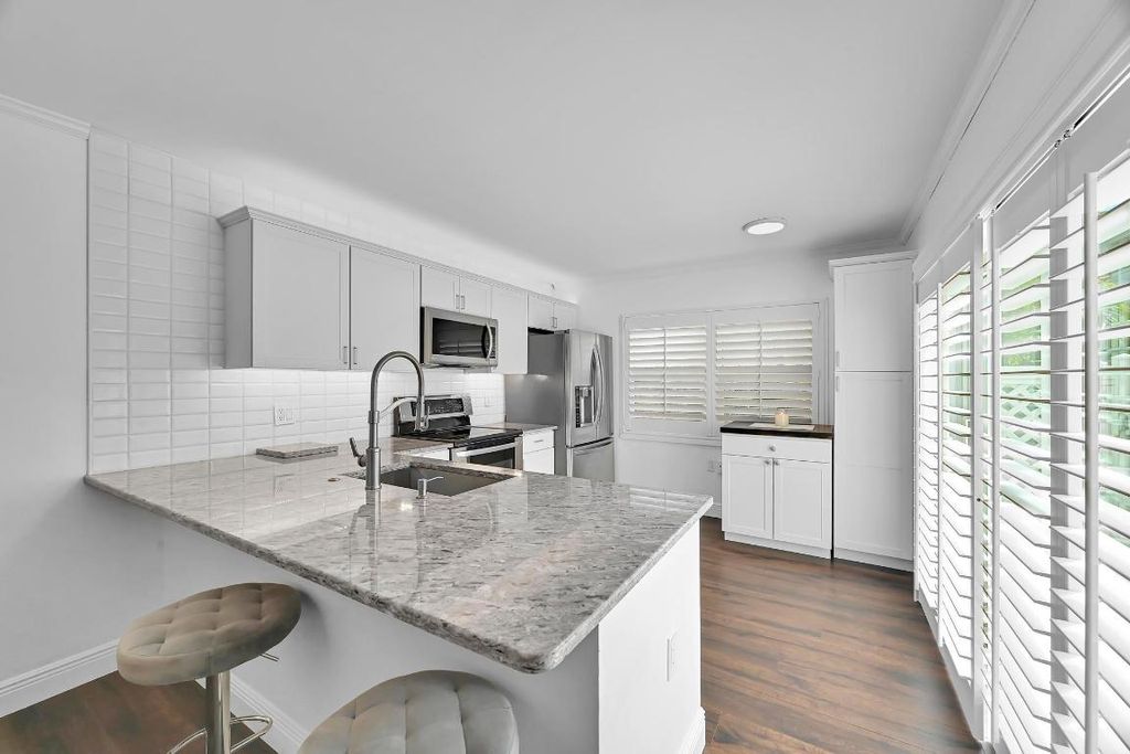 Photo of 3373 SW Sunset Trace Circle, Palm City, FL 34990 (MLS # R11135027)