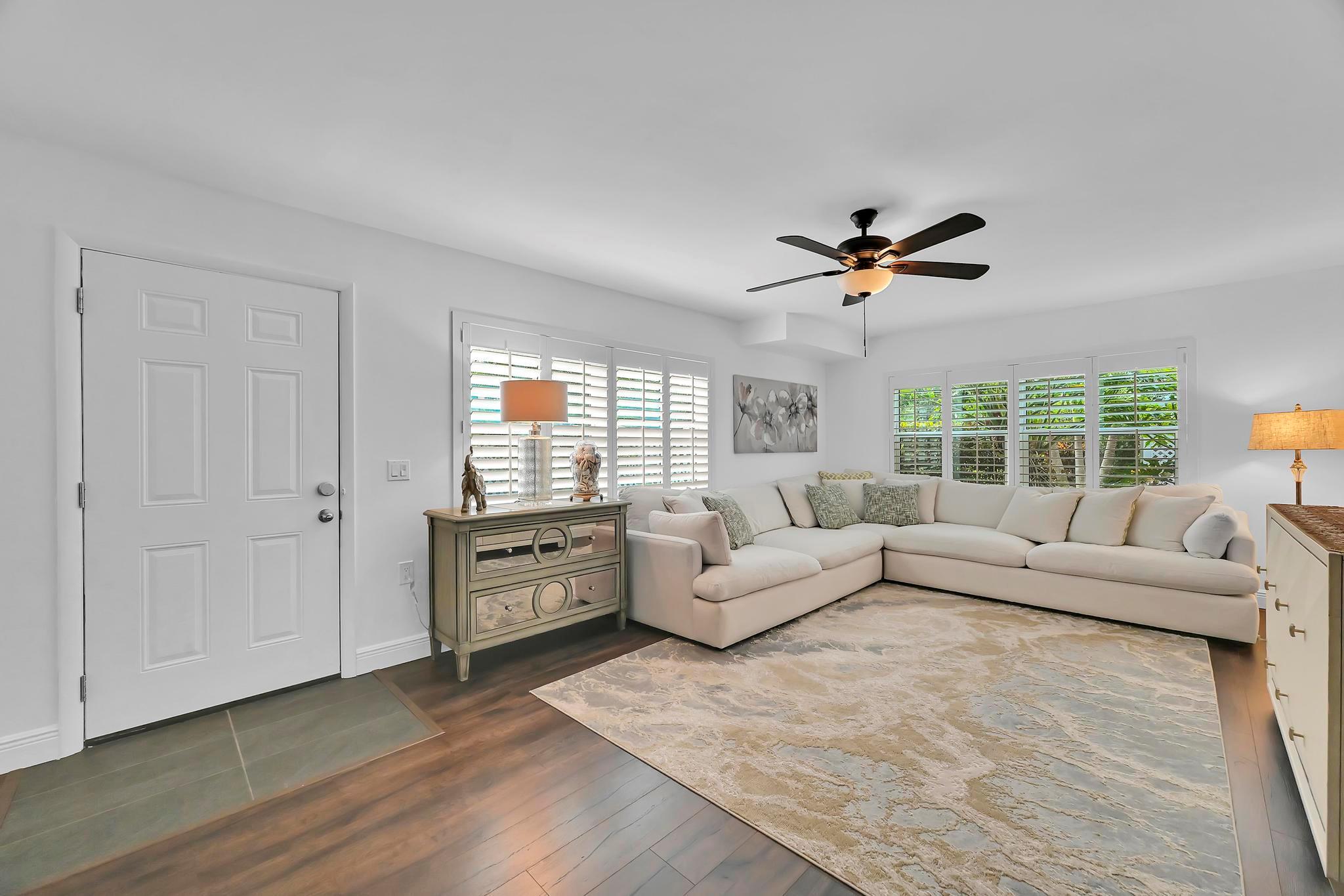 STAMFORD AT SUNSET TRACE - Residential