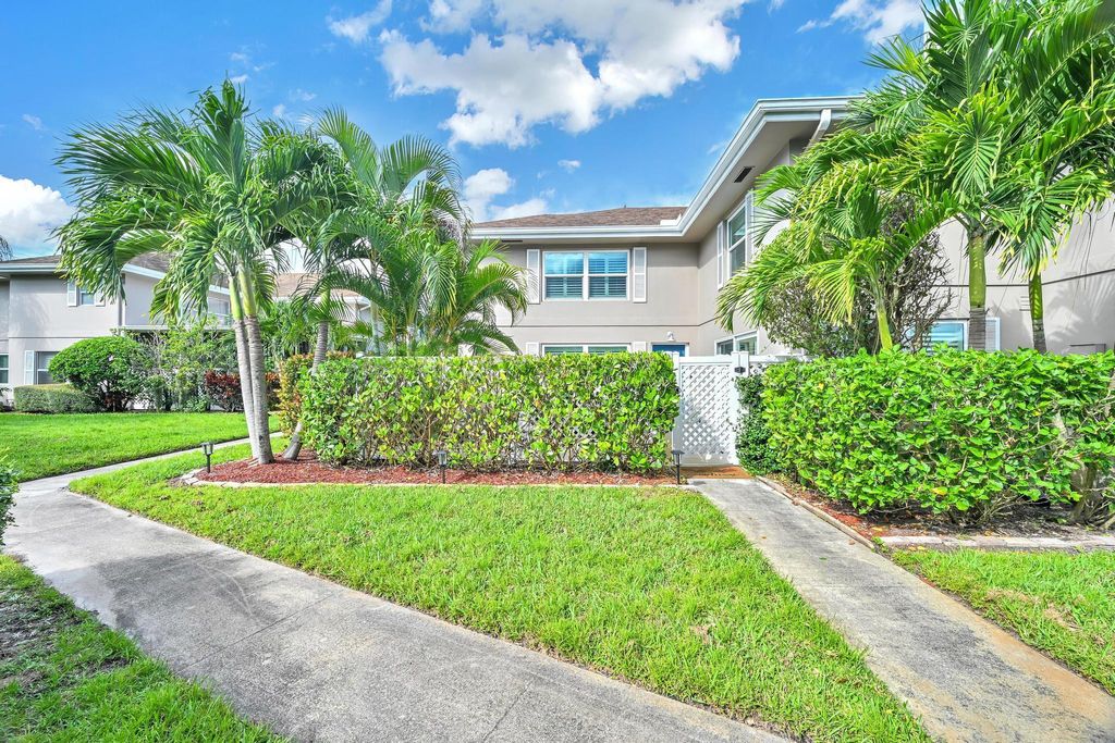 Photo of 3373 SW Sunset Trace Circle, Palm City, FL 34990 (MLS # R11135027)