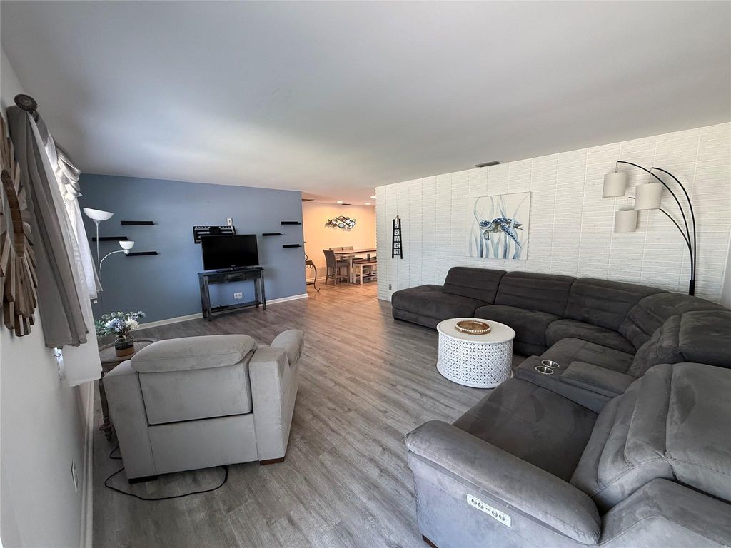 Photo of 120 SE 11th Court, Deerfield Beach, FL 33441 (MLS # F10519621)