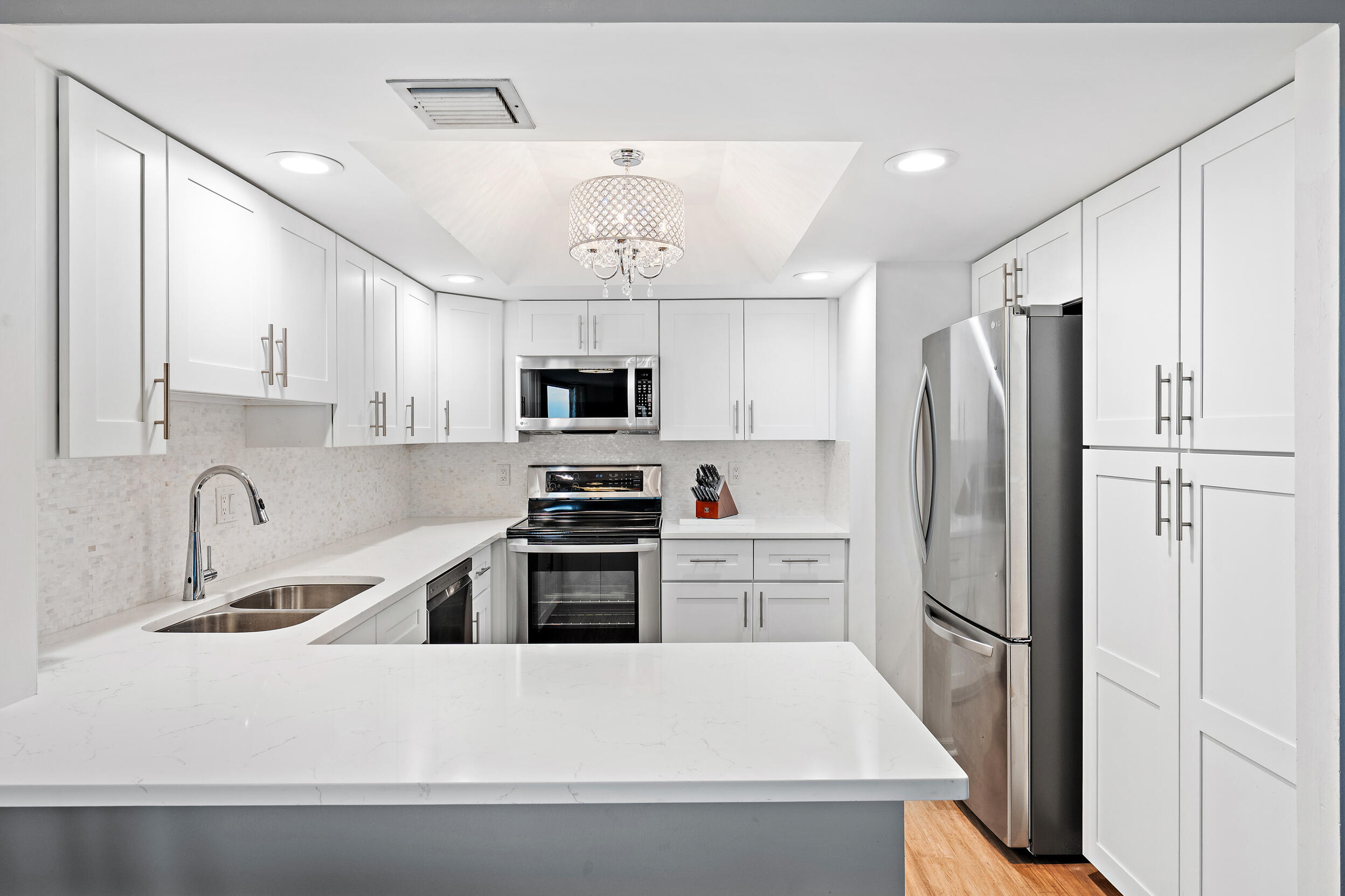 2800 N Ocean Drive B-7c