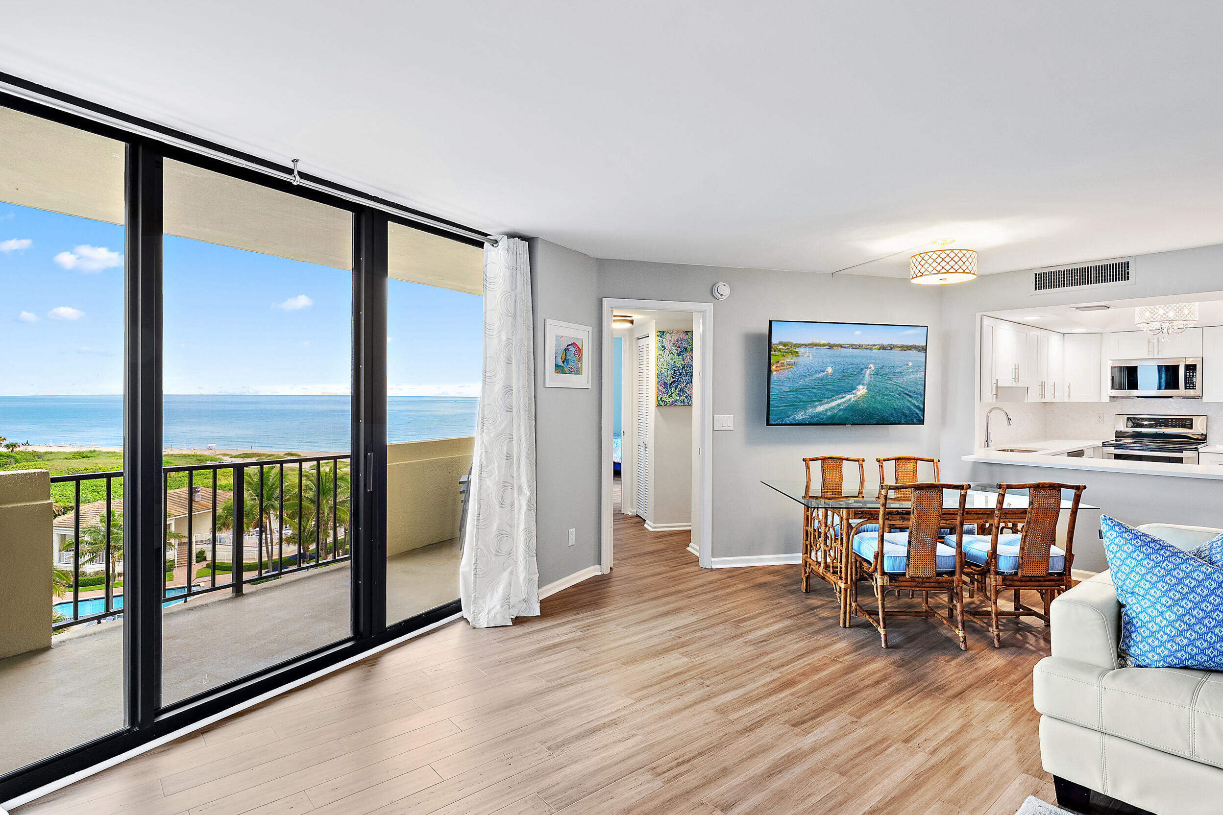 2800 N Ocean Drive B-7c