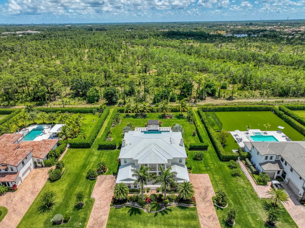 Photo of 8048 SE Old Plantation Circle, Jupiter, FL 33458 (MLS # R10986010)