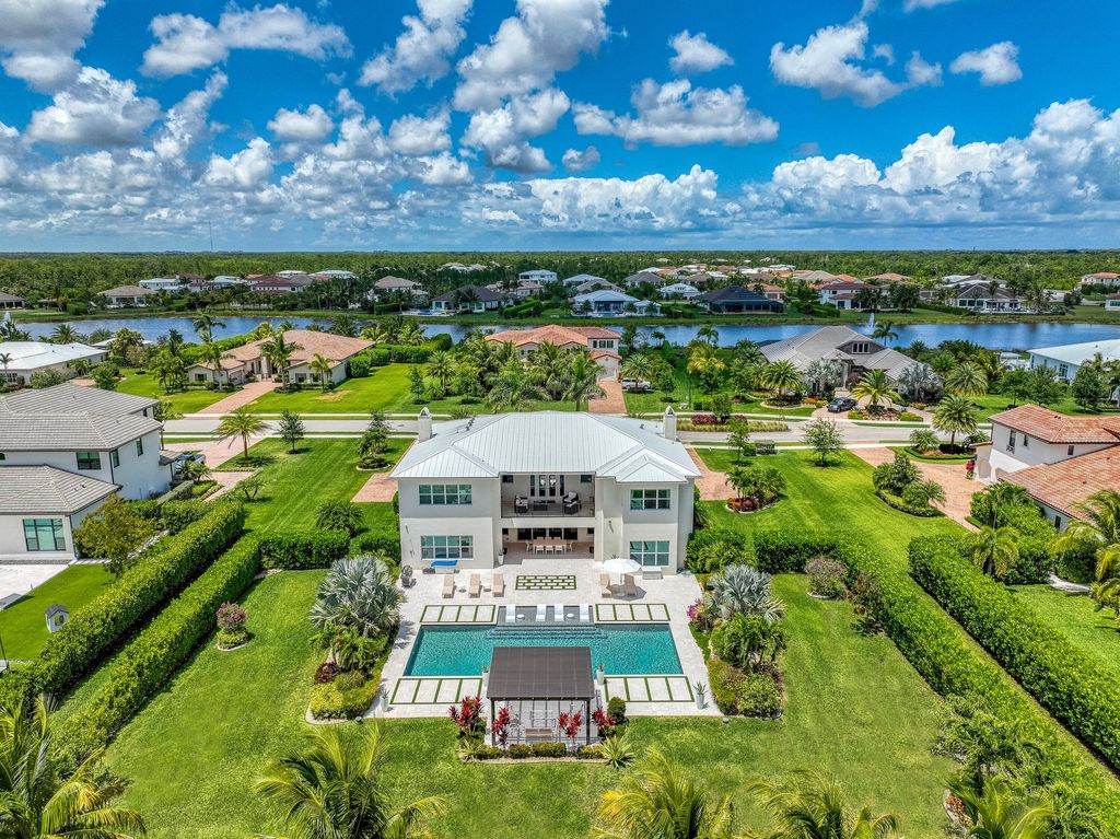 Photo of 8048 SE Old Plantation Circle, Jupiter, FL 33458 (MLS # R10986010)