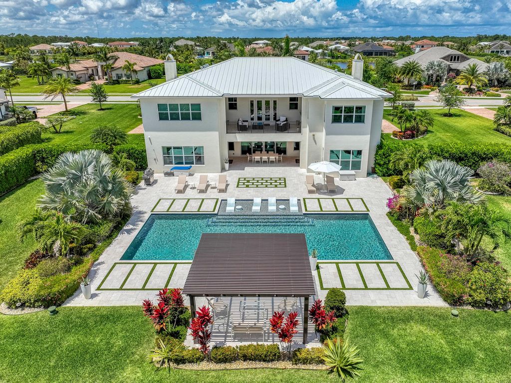 Photo of 8048 SE Old Plantation Circle, Jupiter, FL 33458 (MLS # R10986010)