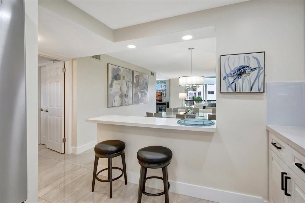 HOLLYBROOK GOLF & TENNIS - Residential