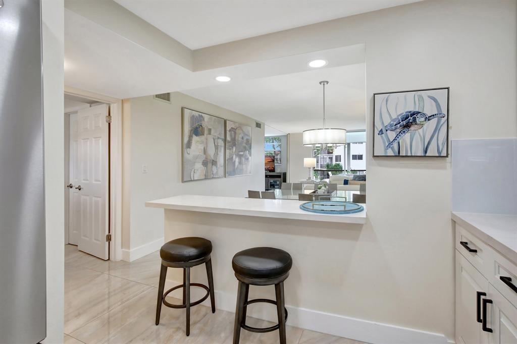 HOLLYBROOK GOLF & TENNIS - Residential