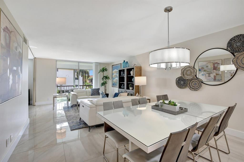 HOLLYBROOK GOLF & TENNIS - Residential