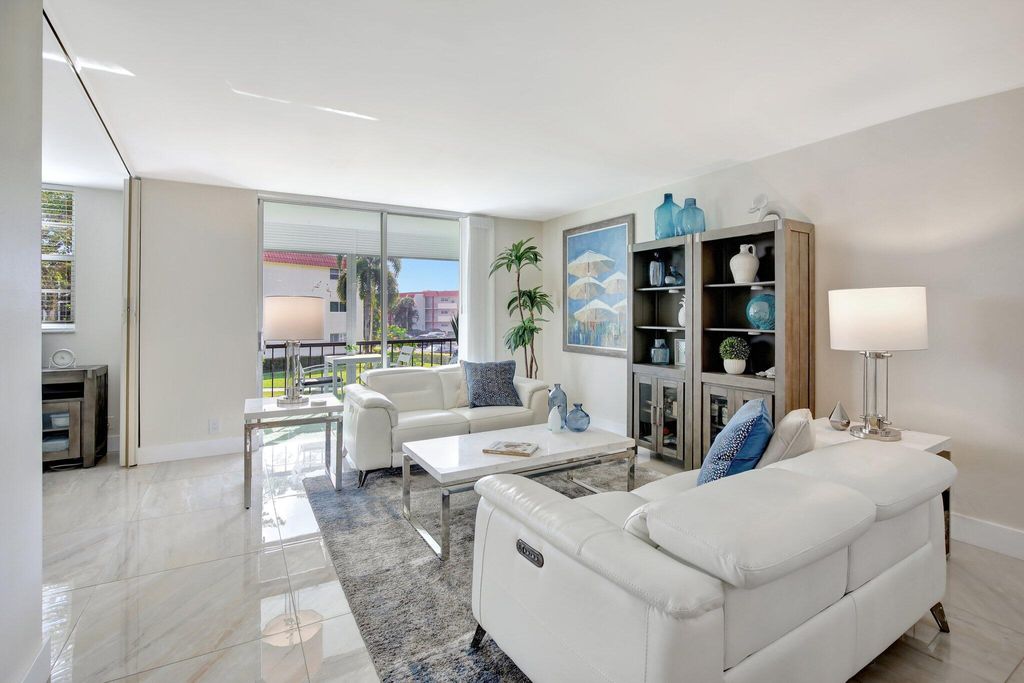 Photo of 9720 S Hollybrook Lake Drive #204, Pembroke Pines, FL 33025 (MLS # F10537645)