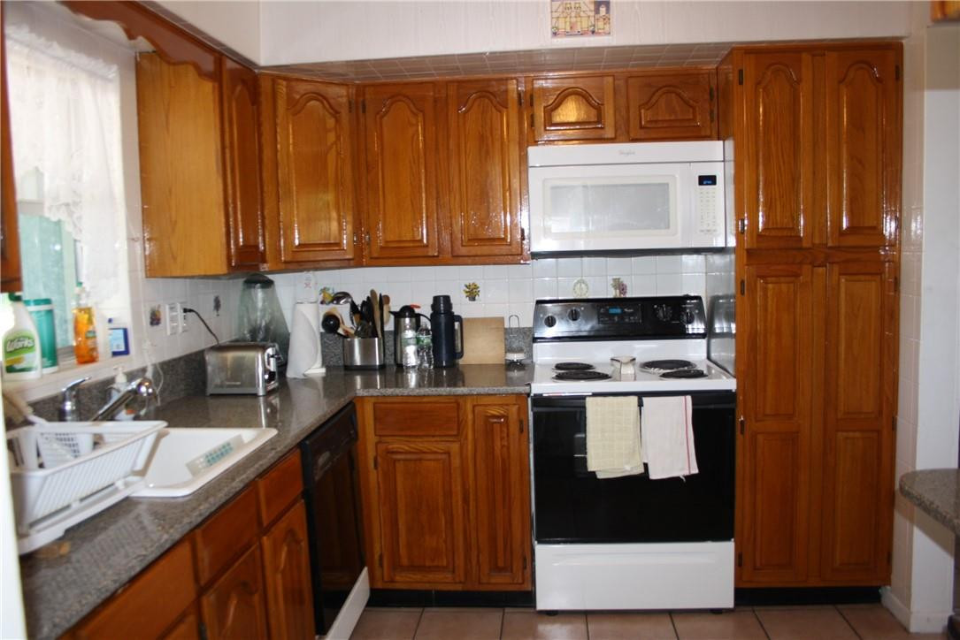 Coral Hills 37-20 B - Residential