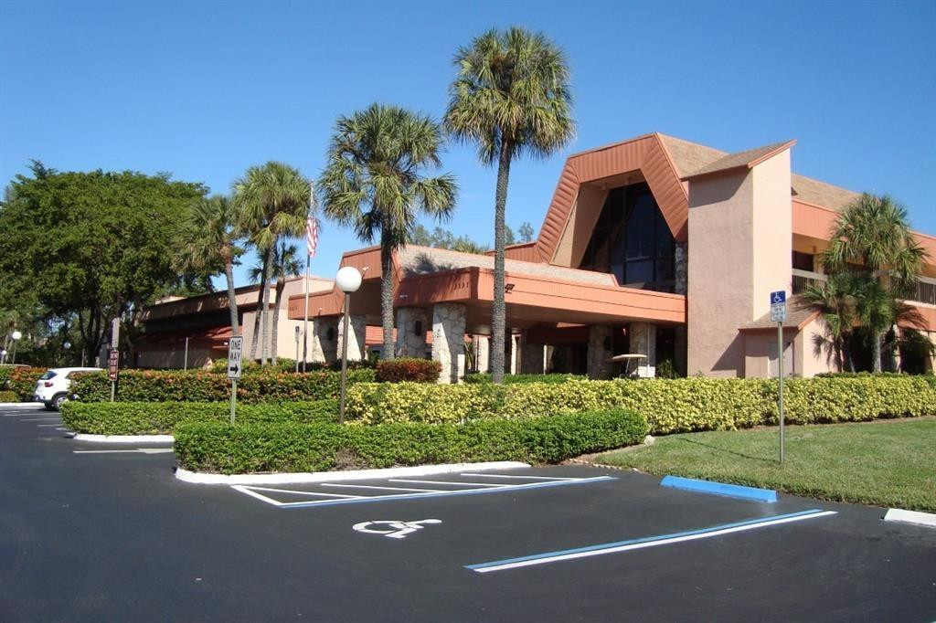 HOLIDAY SPRINGS VILLAGE - Residential