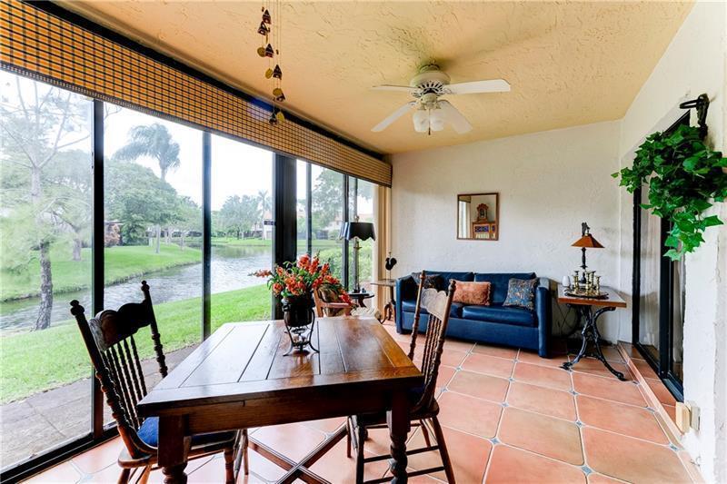 3342 Carambola Circle S, Coconut Creek, FL, 33066/$345,000 4 3342 Carambola Circle S