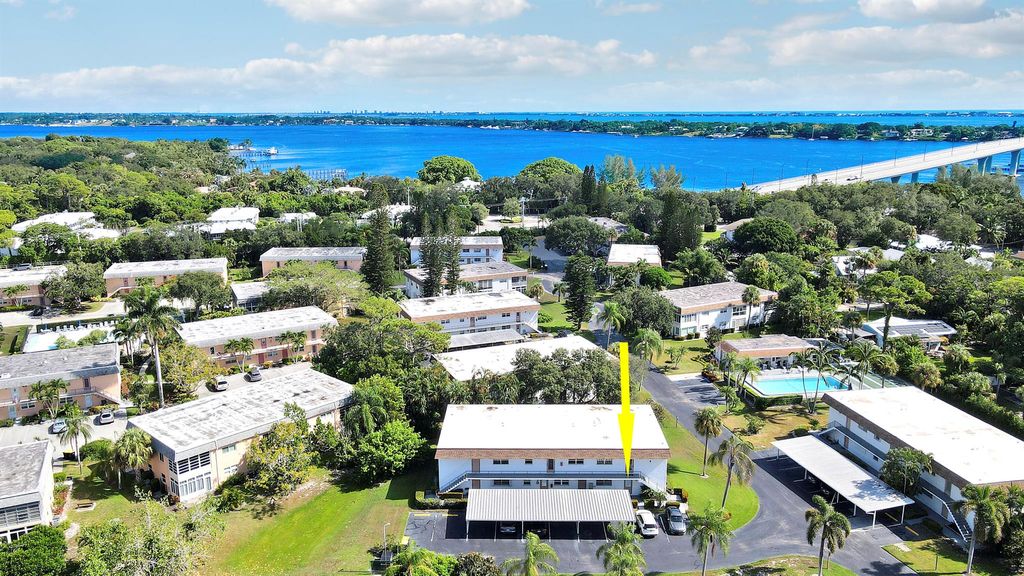 Photo of 2950 SE Ocean Boulevard #6-3, Stuart, FL 34996 (MLS # R11118688)