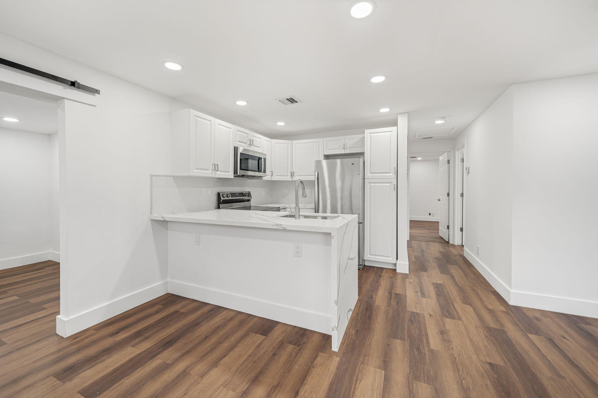 5295 HELENE Place