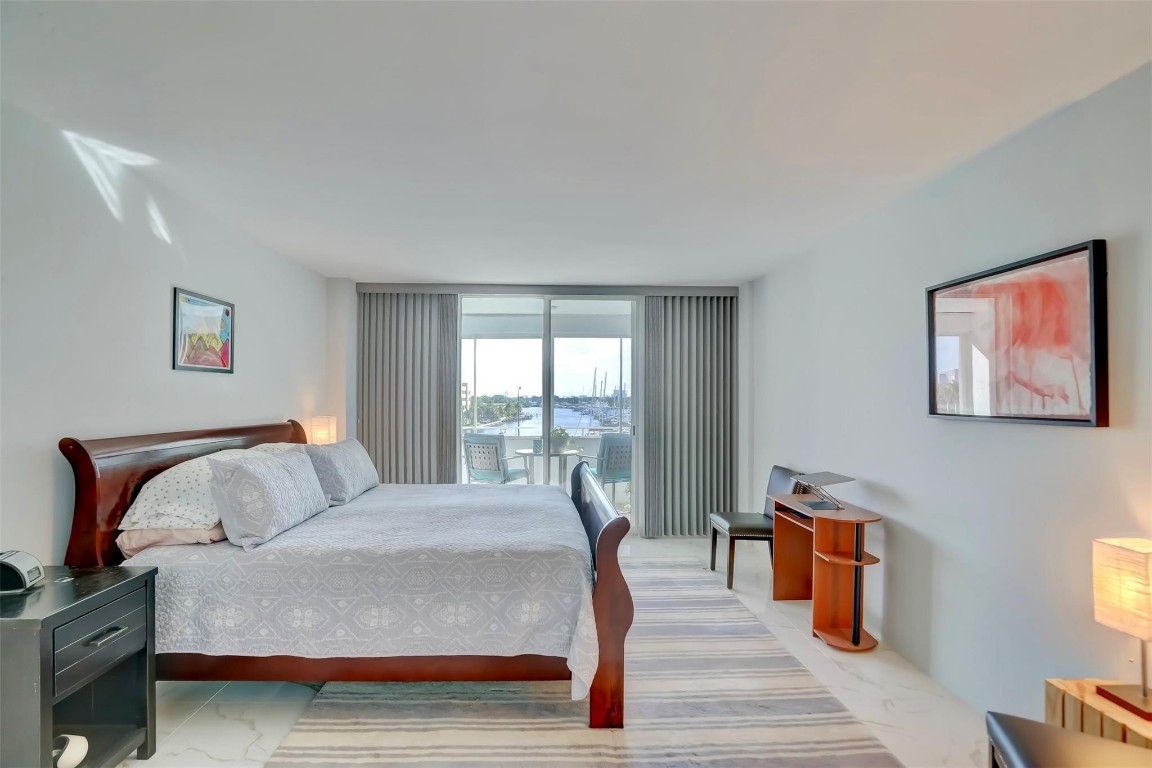 EAST POINT TOWERS - Residential
