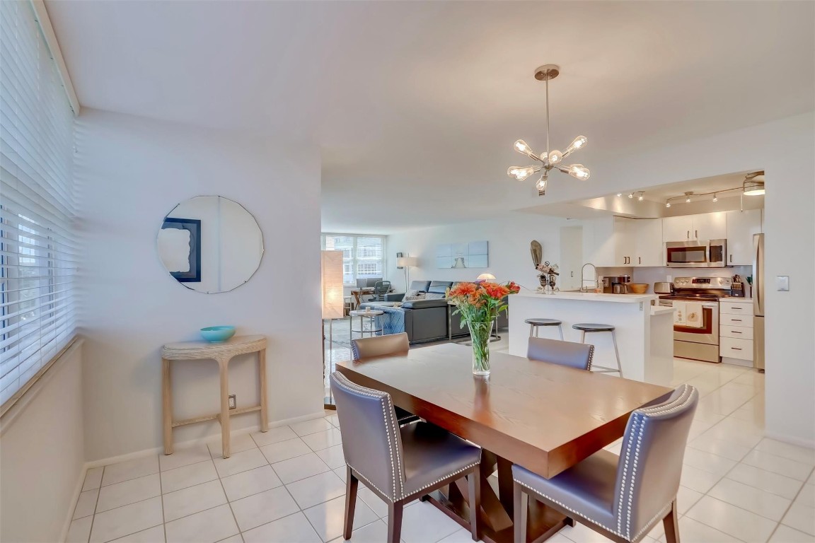 EAST POINT TOWERS - Residential