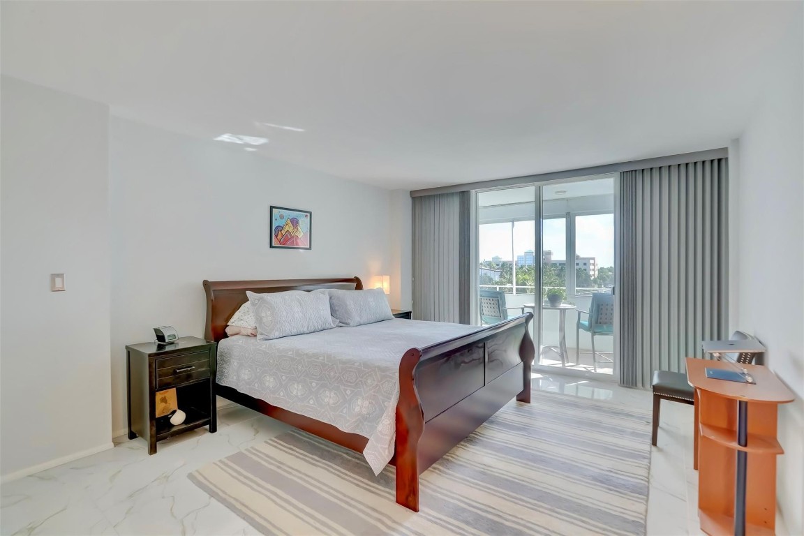 EAST POINT TOWERS - Residential