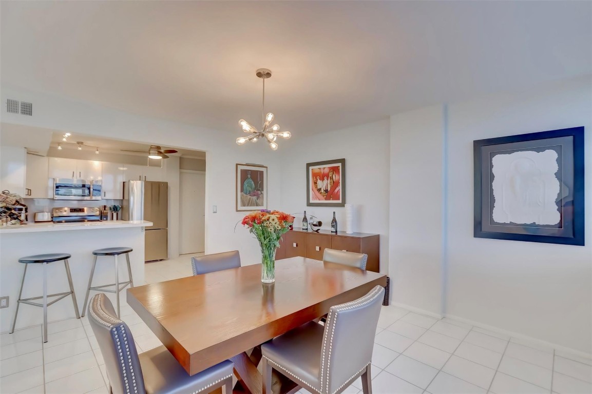 EAST POINT TOWERS - Residential