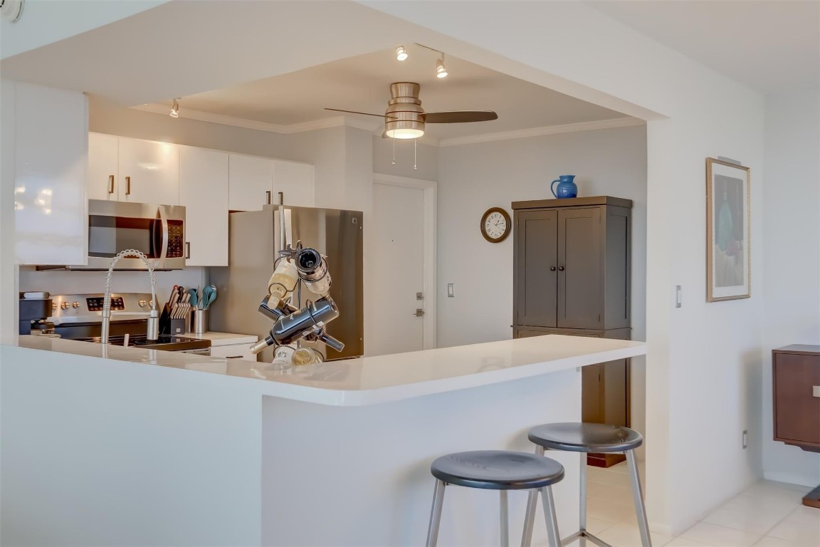 EAST POINT TOWERS - Residential