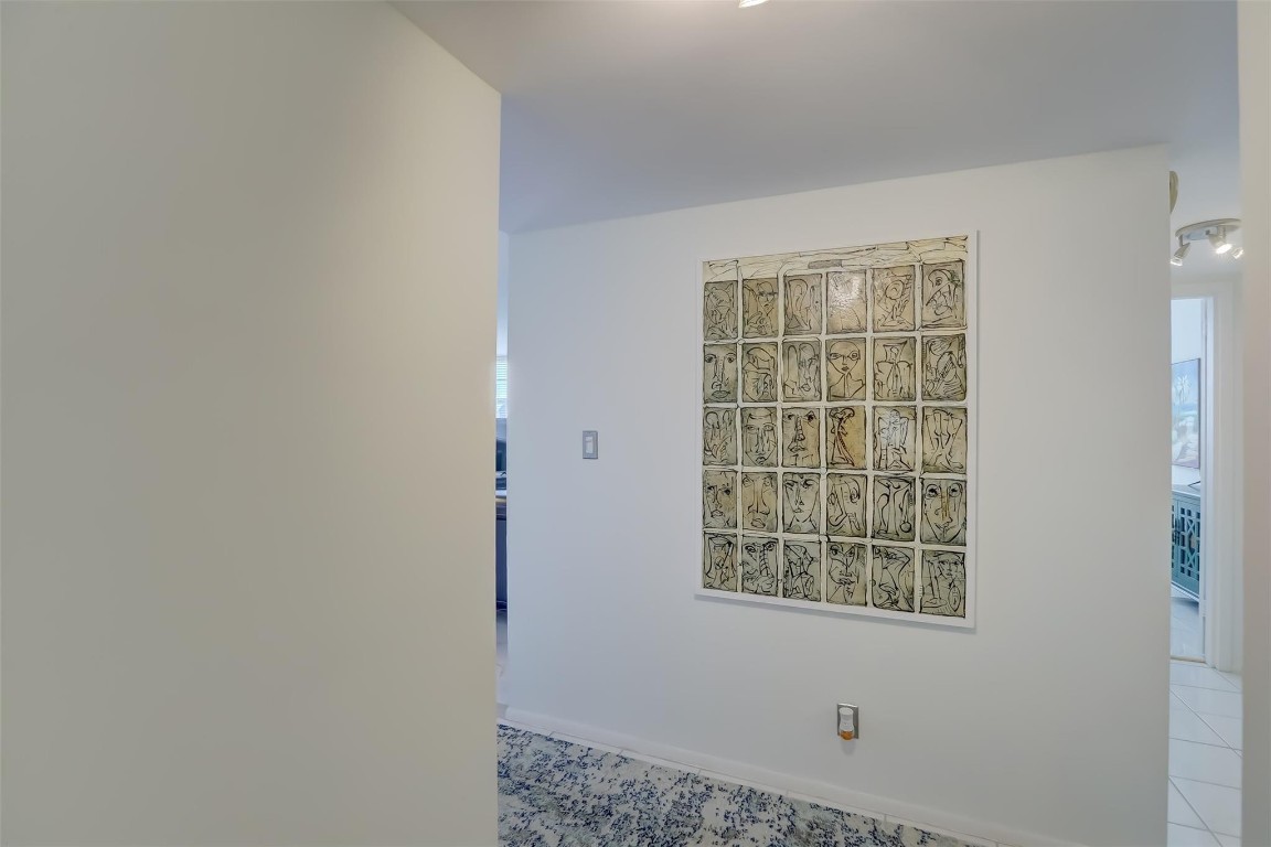 EAST POINT TOWERS - Residential