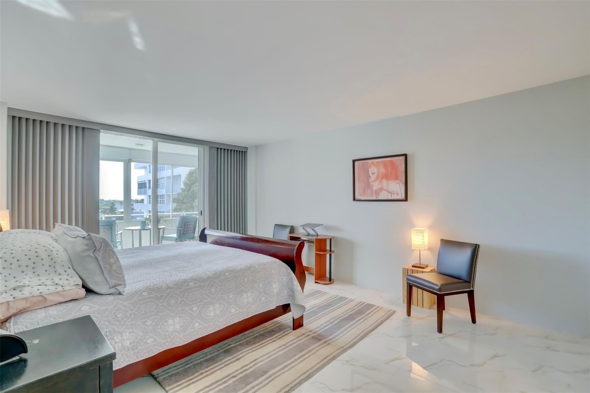 EAST POINT TOWERS - Residential