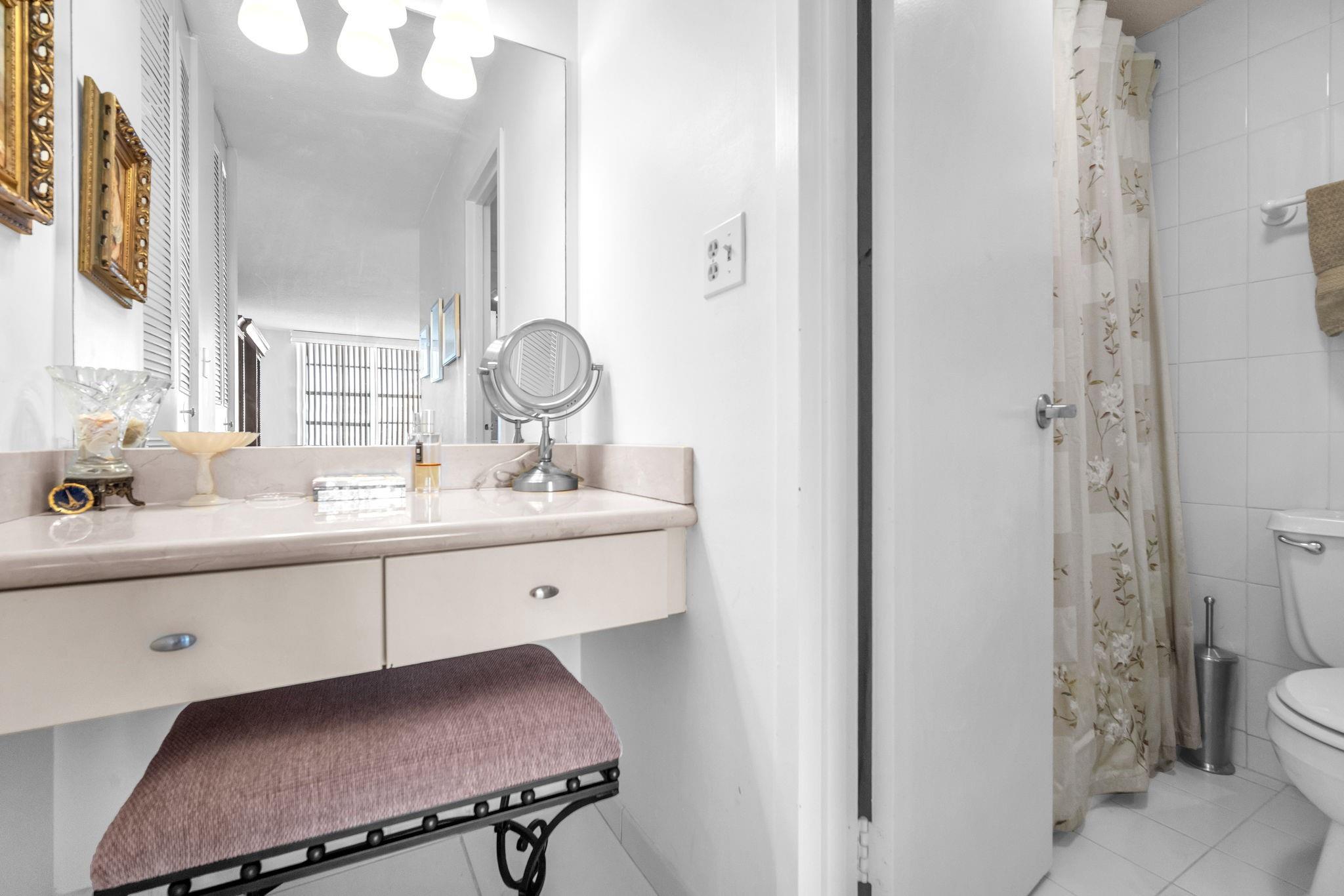 Winston Towers 300 Condo - Residential Lease