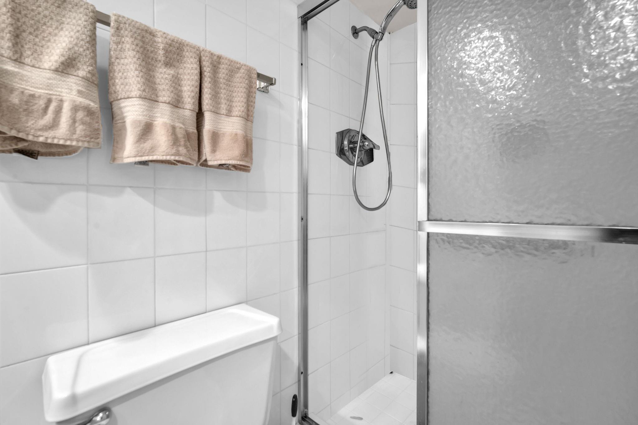 Winston Towers 300 Condo - Residential Lease