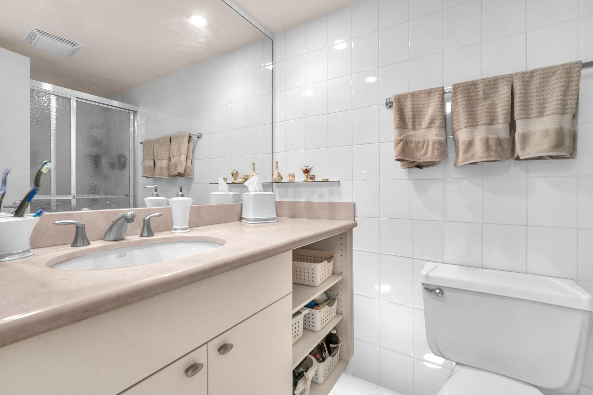 Winston Towers 300 Condo - Residential Lease