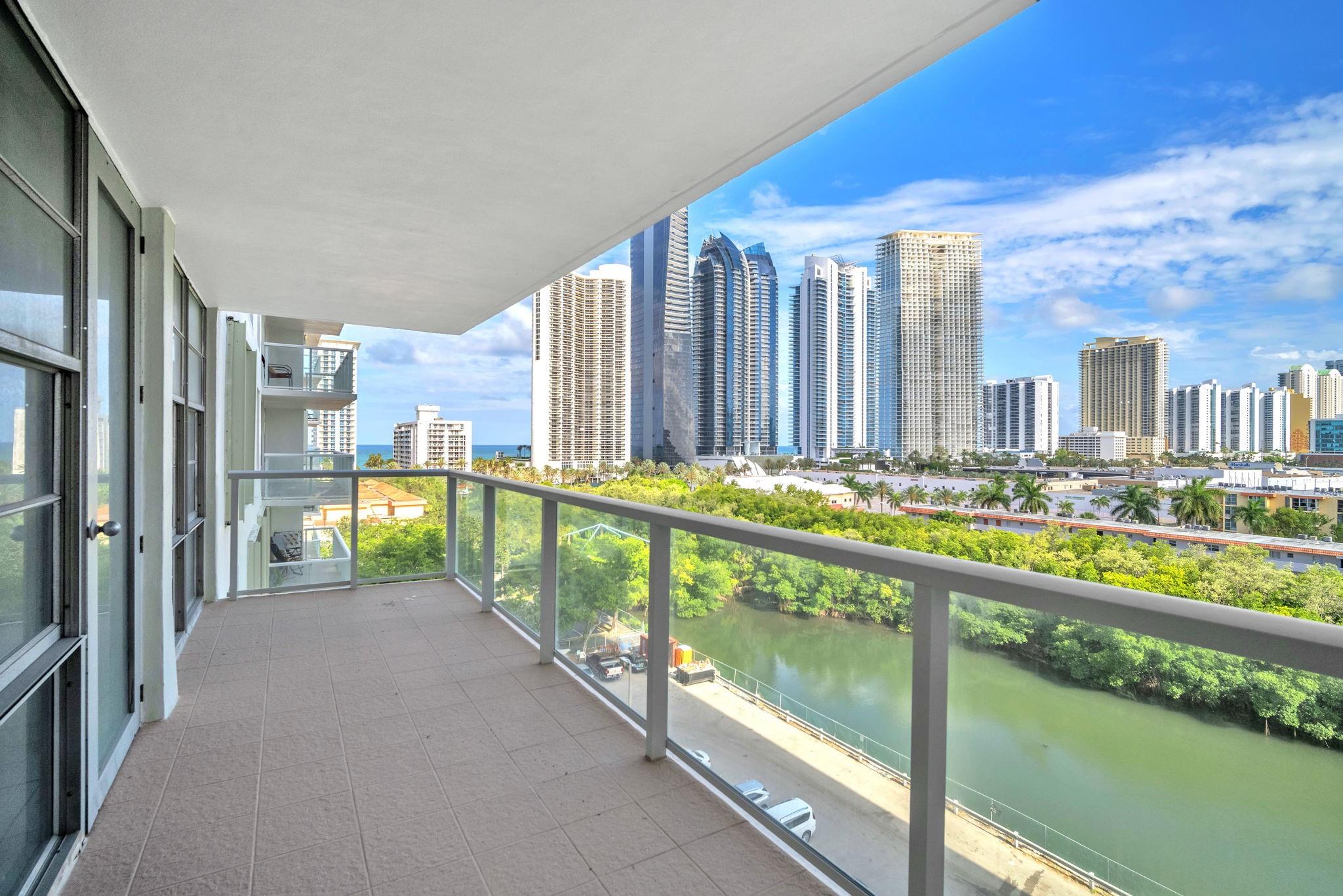 Winston Towers 300 Condo - Residential Lease