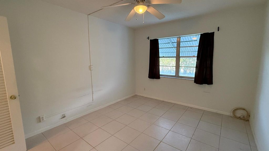 Photo of 1113 Lake Terrace #105, Boynton Beach, FL 33426 (MLS # R11033851)