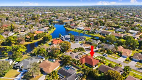 Tiny photo for 1952 Primrose Lane, Wellington, FL 33414 (MLS # R11167740)