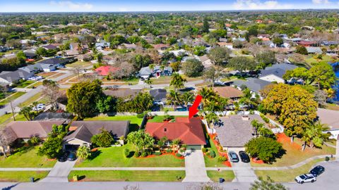 Tiny photo for 1952 Primrose Lane, Wellington, FL 33414 (MLS # R11167740)