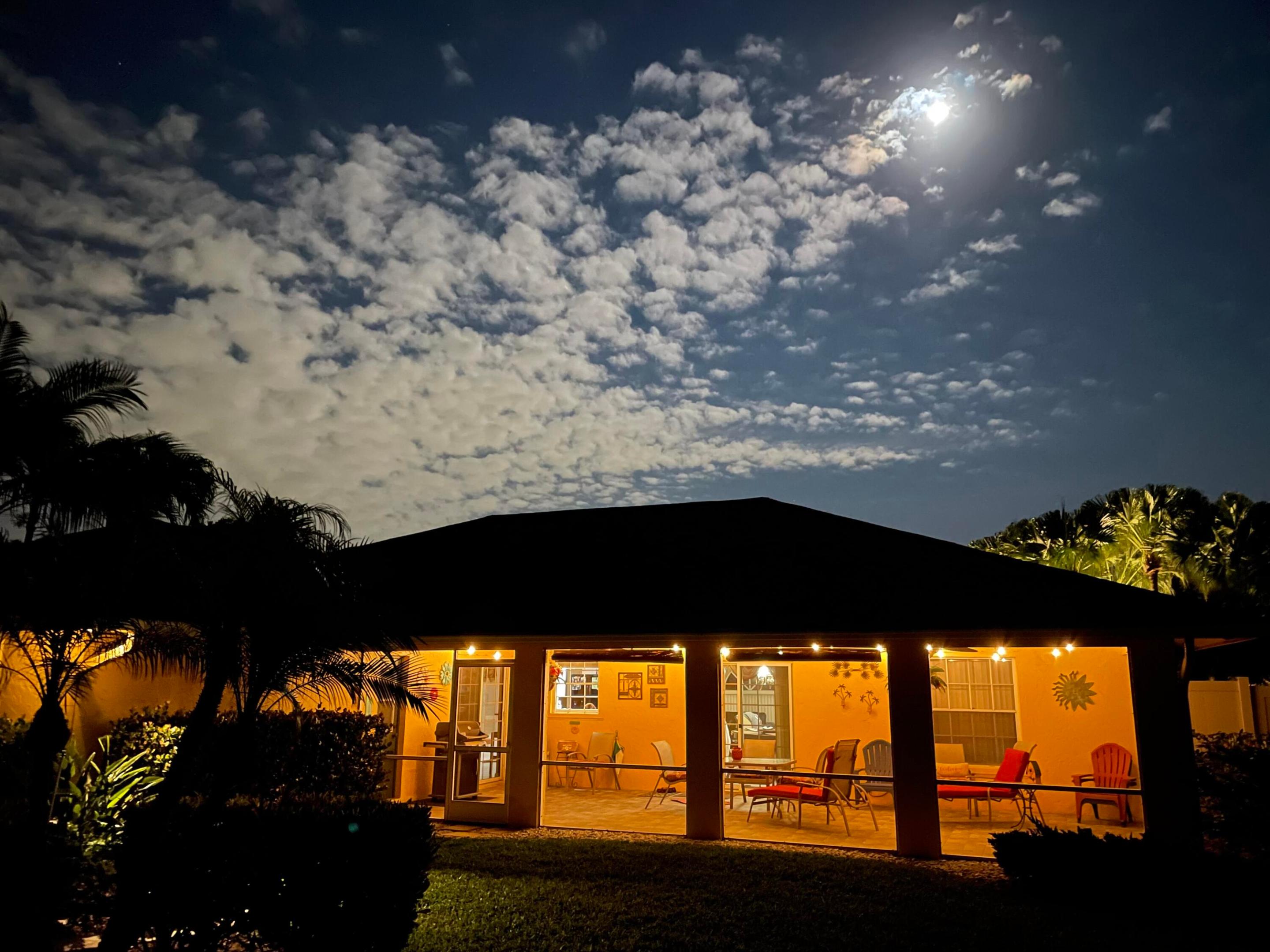 Sugar Pond Manor of Wellington - Residential