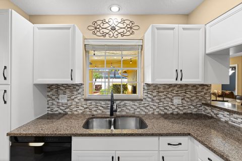 Tiny photo for 1952 Primrose Lane, Wellington, FL 33414 (MLS # R11167740)