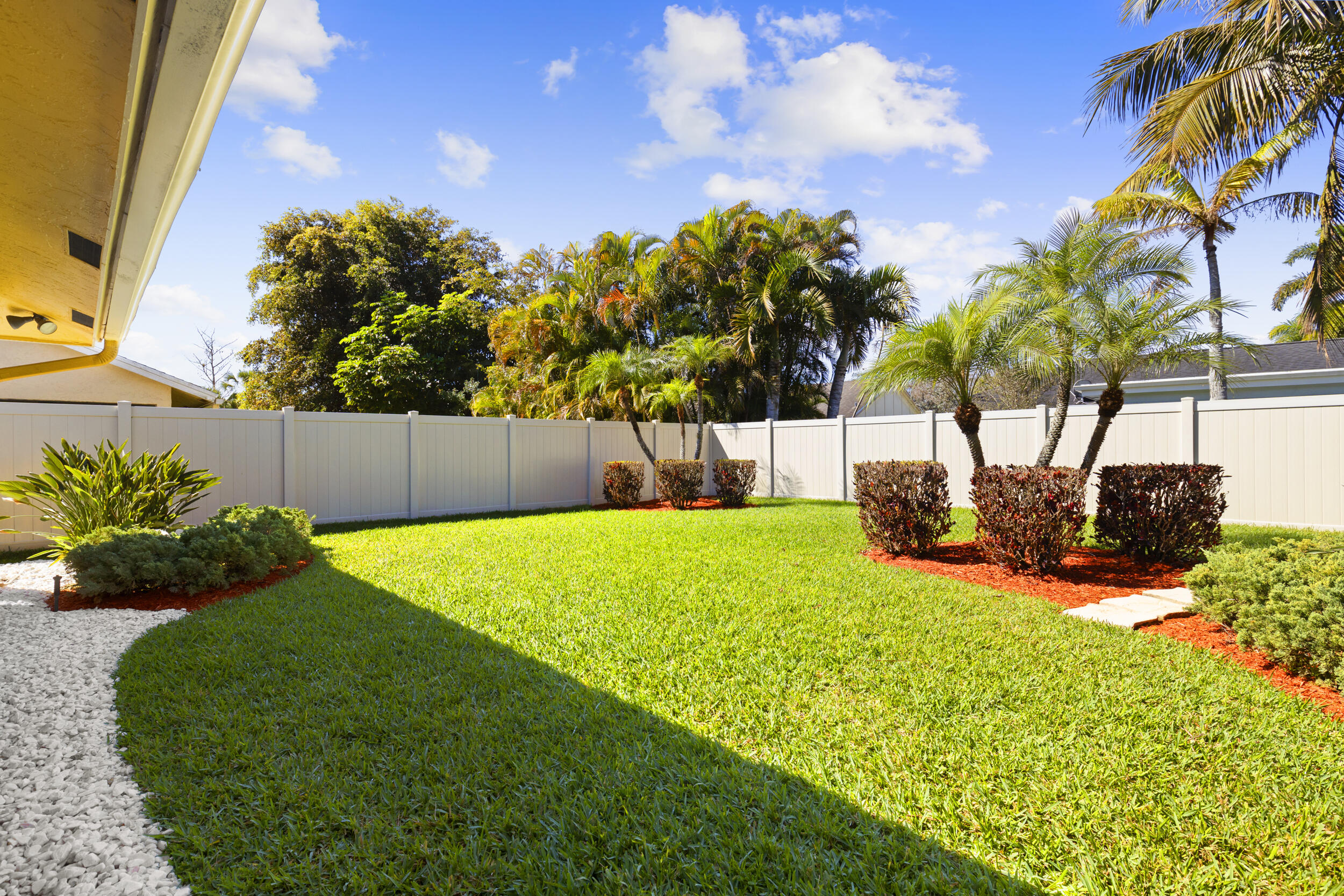 Sugar Pond Manor of Wellington - Residential