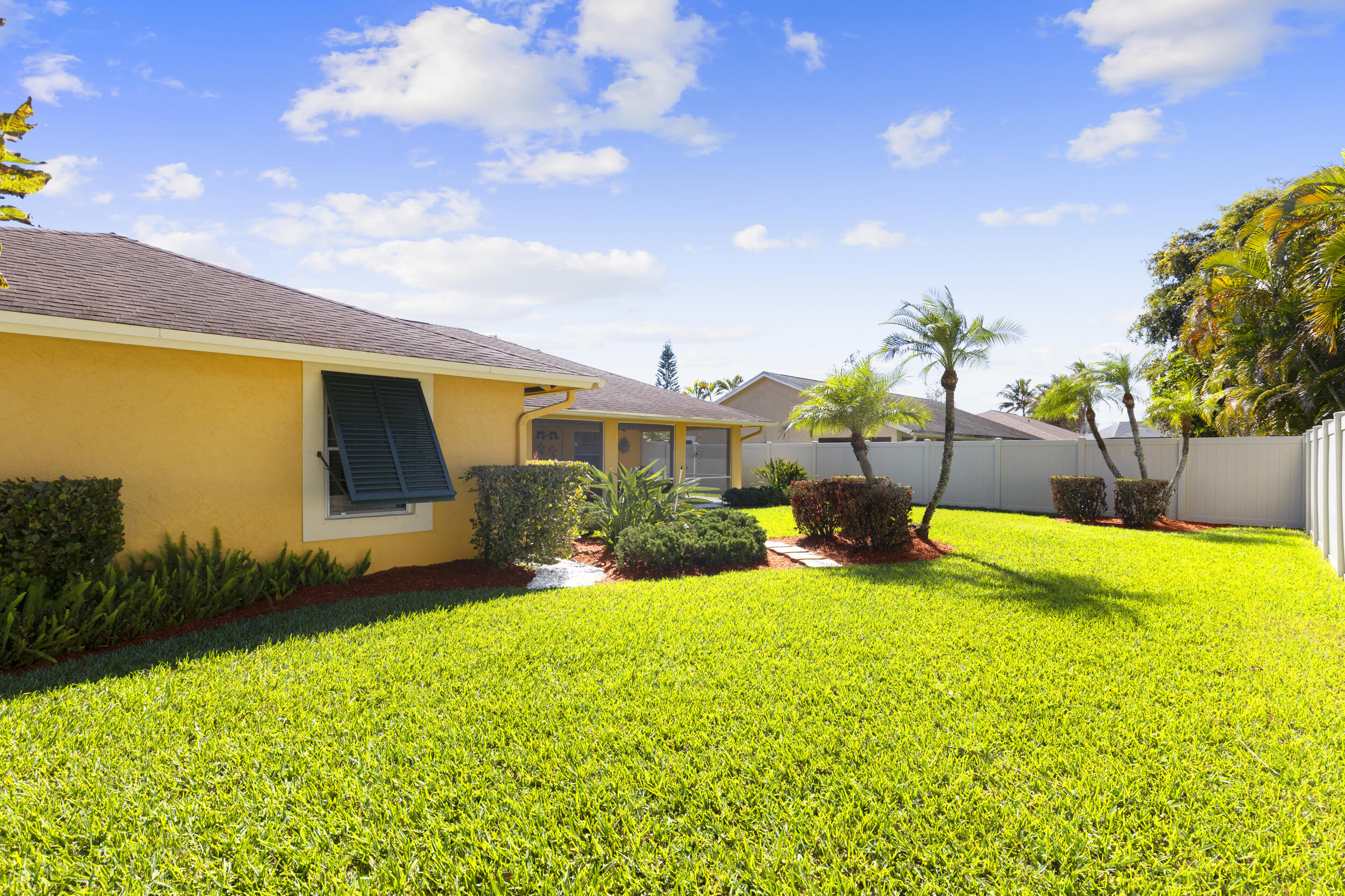 Sugar Pond Manor of Wellington - Residential