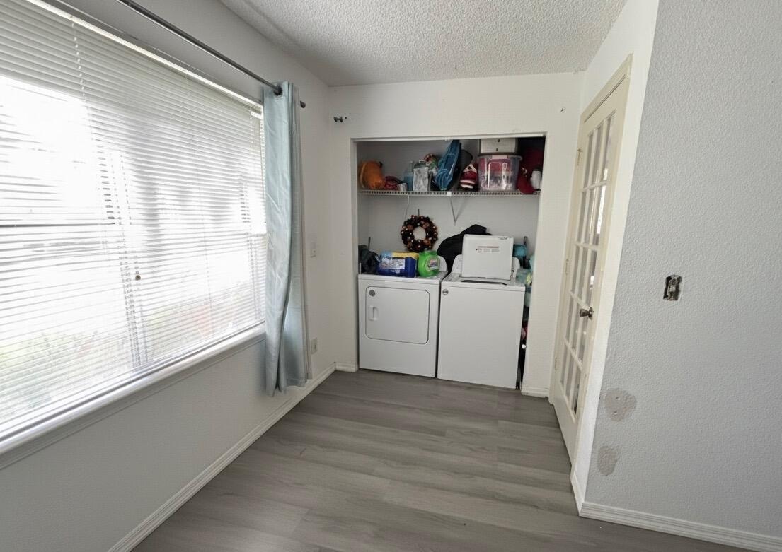 CORAL KEY CONDO - Residential