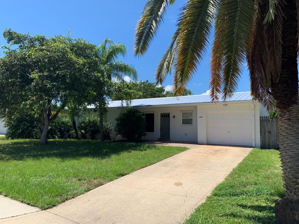 Photo of 1240 SE West St Joseph Street, Stuart, FL 34996 (MLS # R10921166)