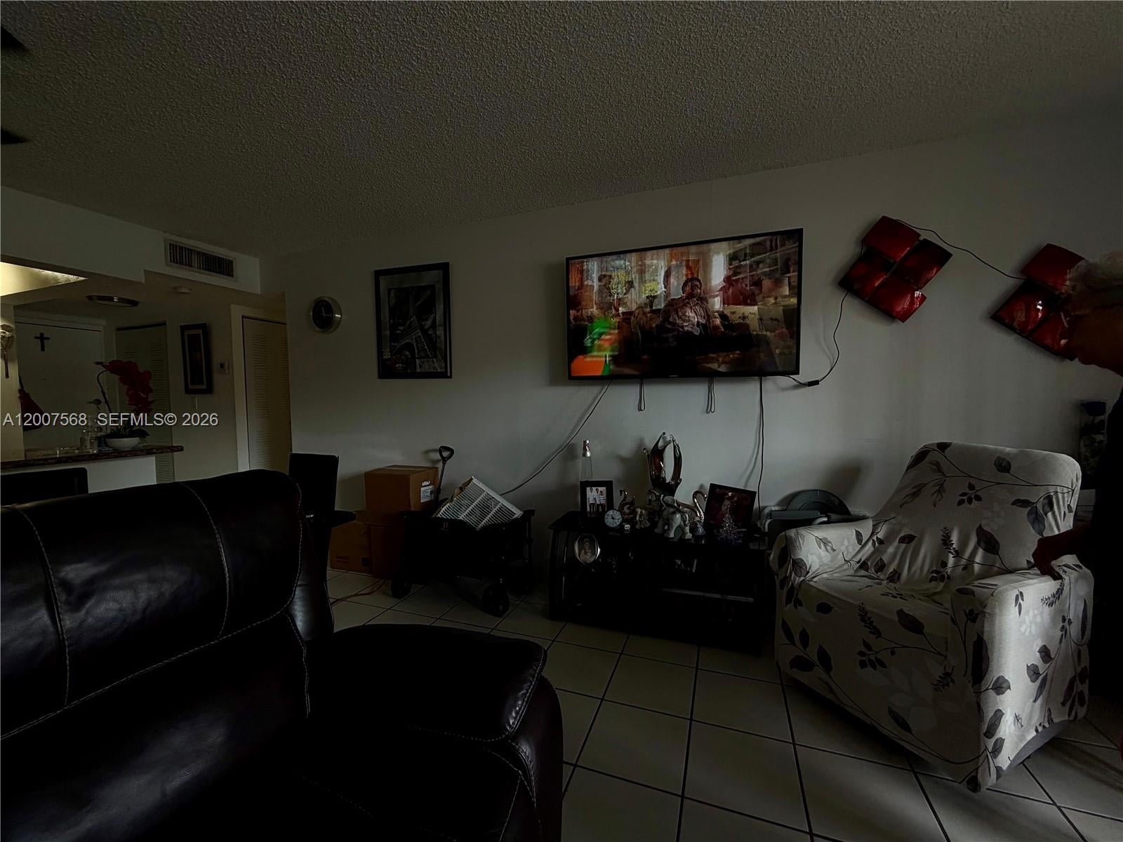 5201 NW 7th Street 104, Miami FL 33126