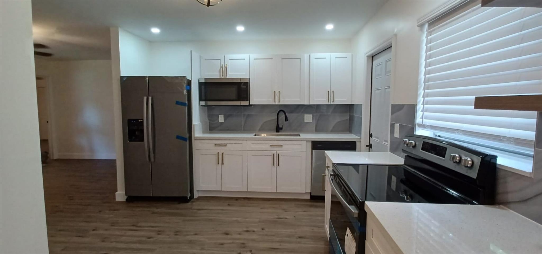 Available Coming Soon!!!
Make this beautifully updated 3-bedroom, 2-bathroom apartment in Fort Lauderdale your next new home! This spacious residence features a modern open kitchen with sleek stainless steel appliances, perfect for cooking and entertaining. The warm wood flooring throughout adds style and comfort, while a full-size washer and dryer in-home provides ultimate convenience. Recently updated, this unit blends modern finishes with functional design, giving you a move-in ready space you’ll love coming home to.