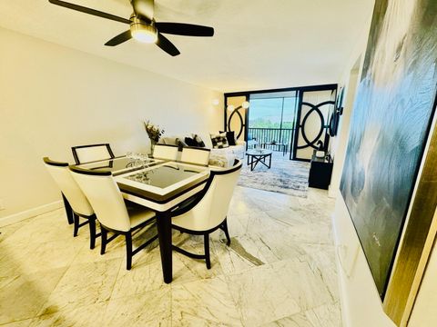 13 Royal Palm Way 5050 Boca Raton FL 33432