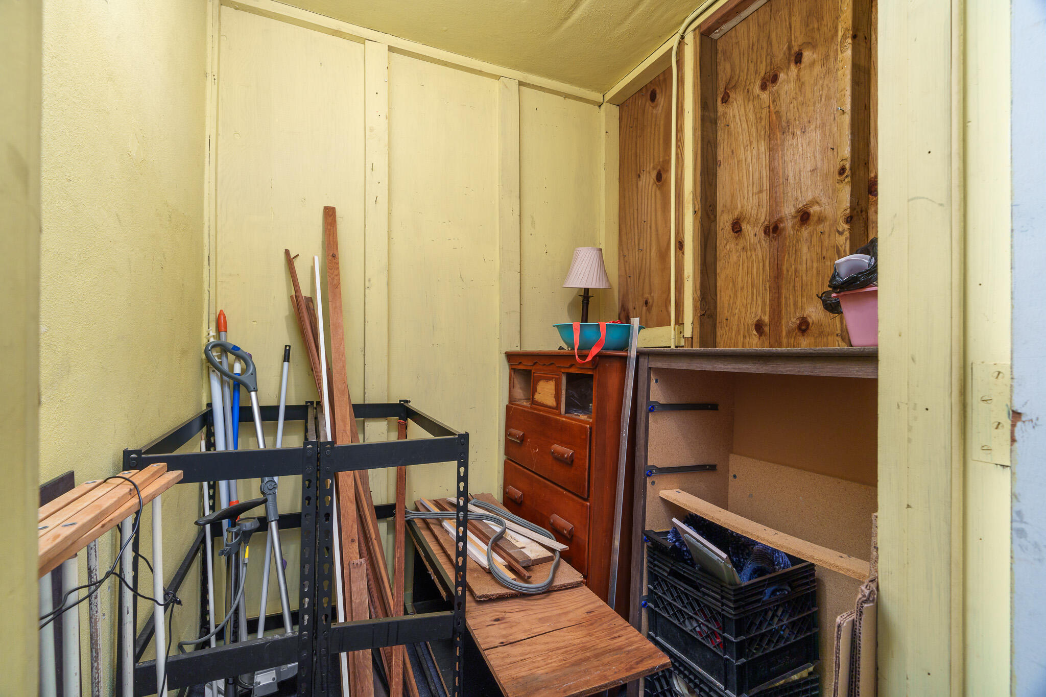 FOUR SEA SUNS CONDO - Residential Lease