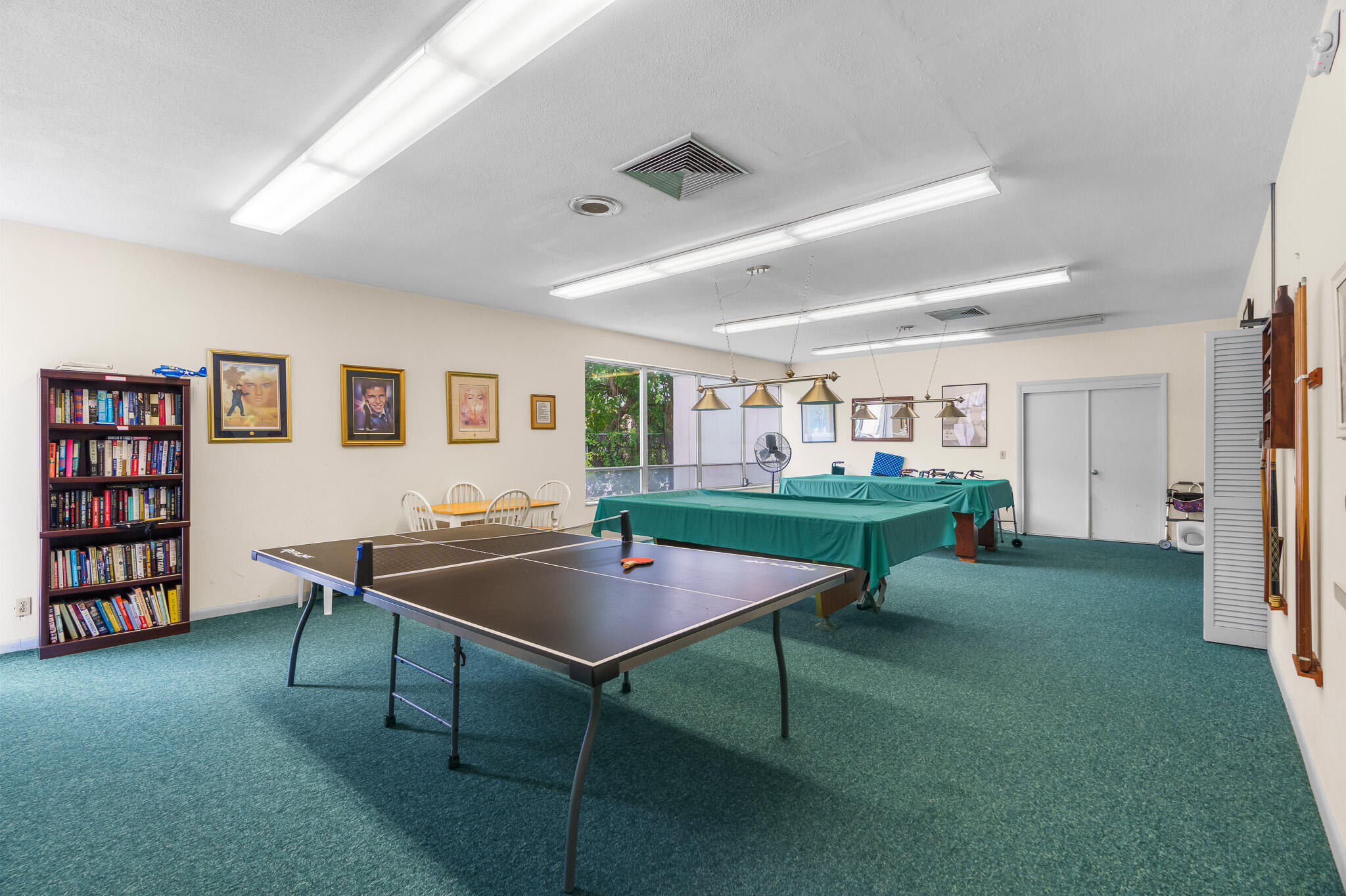 FOUR SEA SUNS CONDO - Residential Lease