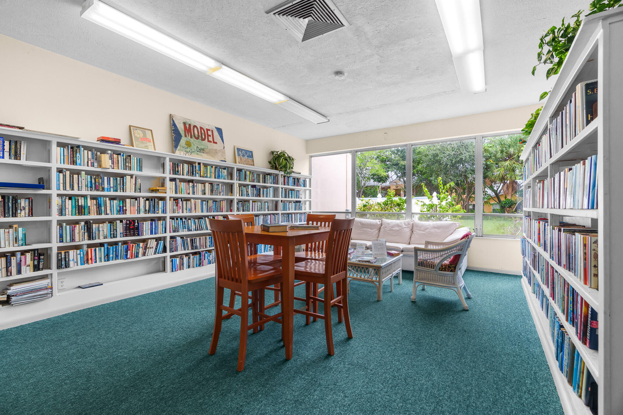 FOUR SEA SUNS CONDO - Residential Lease