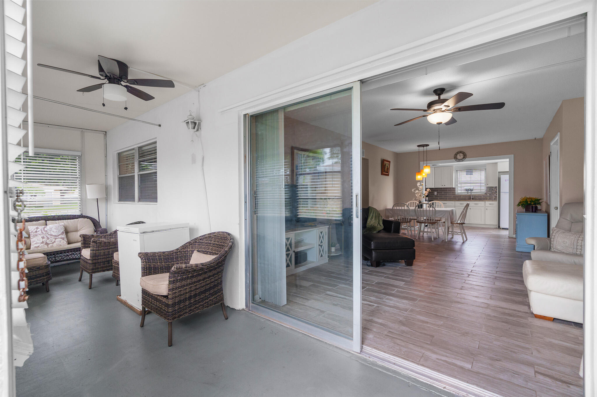 FOUR SEA SUNS CONDO - Residential Lease