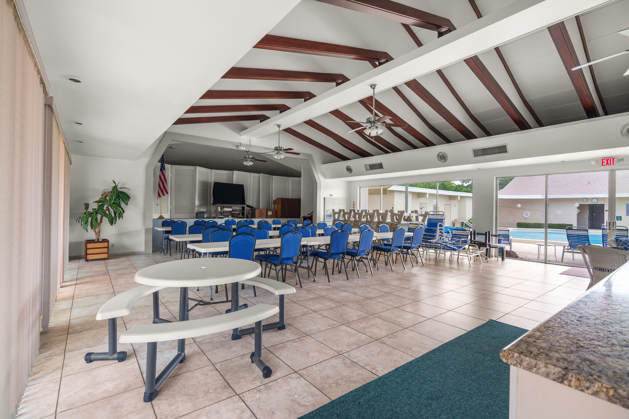 FOUR SEA SUNS CONDO - Residential Lease